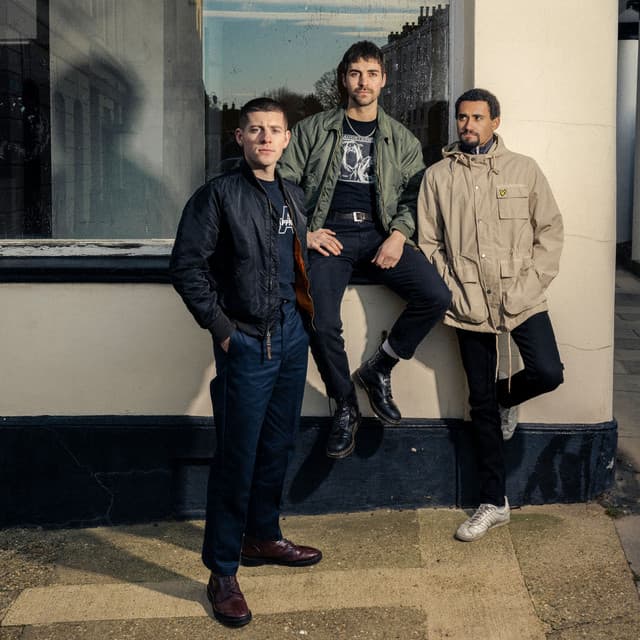 Grade 2 artist profile image