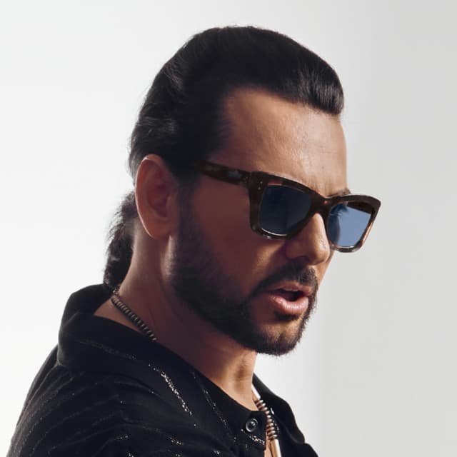 Beto Cuevas's artist profile image