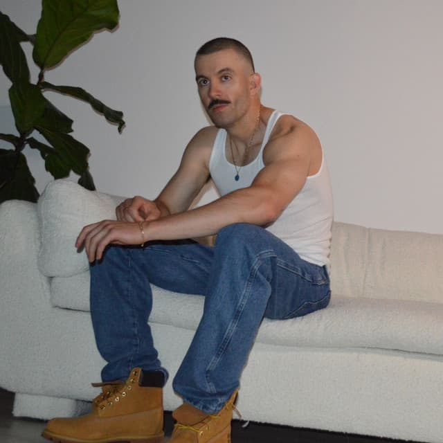 Mickey Blue artist profile image