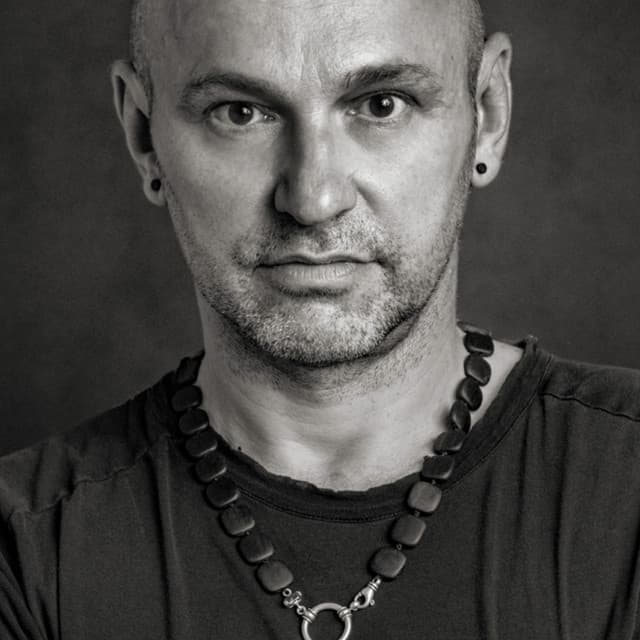 Henrik Schwarz artist profile image