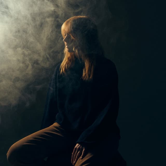 Lucy Rose artist profile image