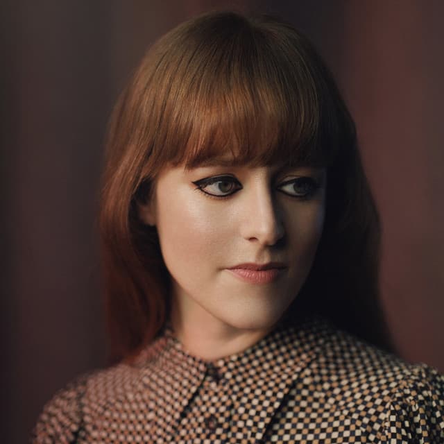 Hannah Peel artist profile image