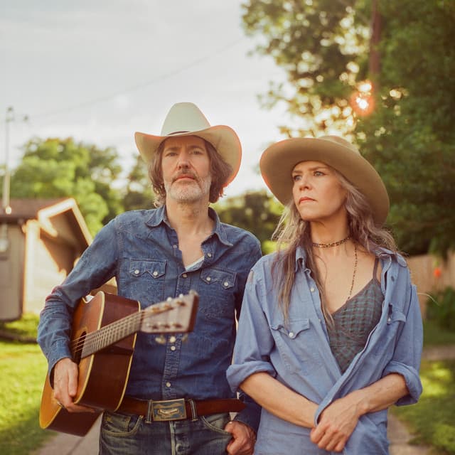 Gillian Welch artist profile image