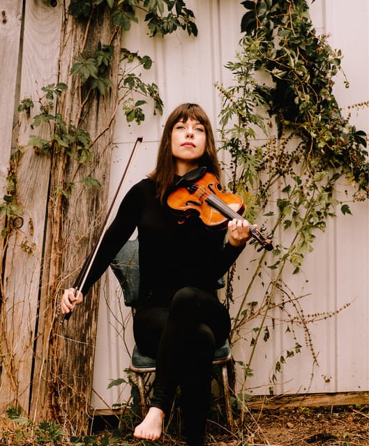 Tessa Lark's artist profile image