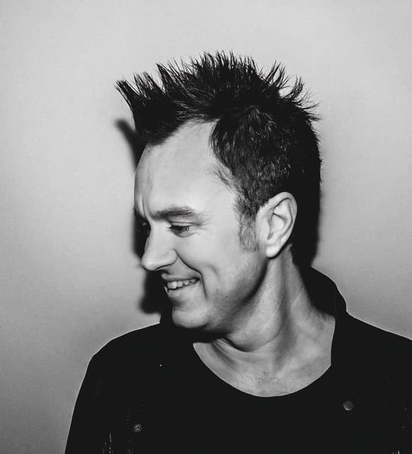 Simon McBride artist profile image