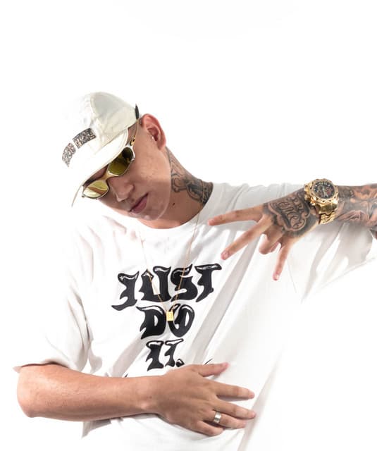 MC Pê Original artist profile image