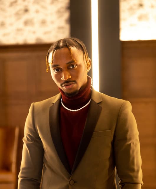 Mr Bello artist profile