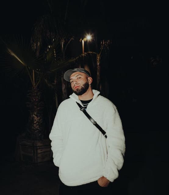 Aj Hernz's artist profile image
