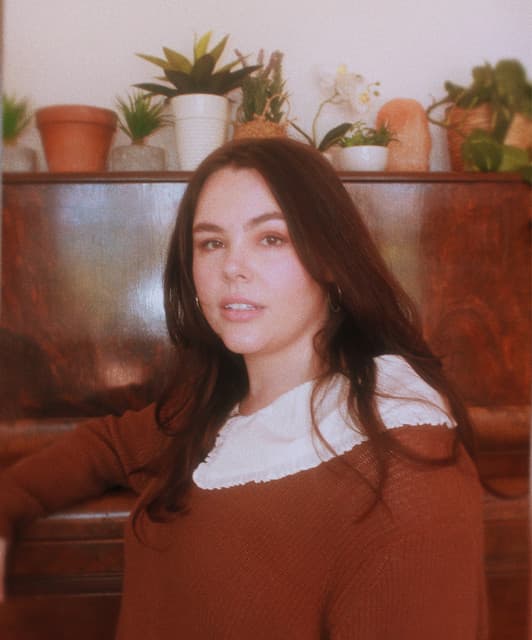 Steph Wood artist profile image