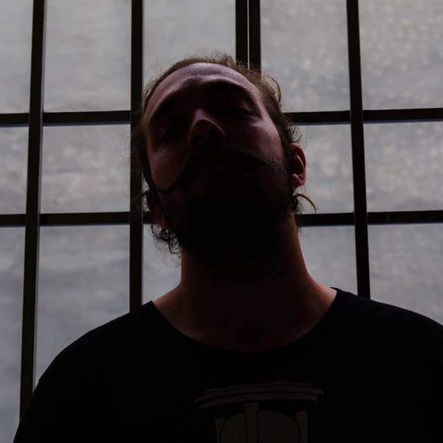 Chrizpy Chriz artist profile image