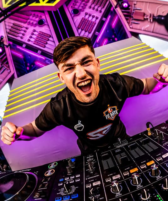 Satirized artist profile image