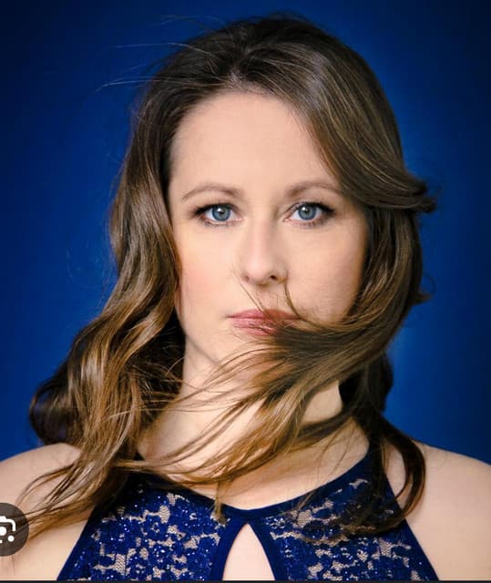 Stefanie Schlesinger artist profile image