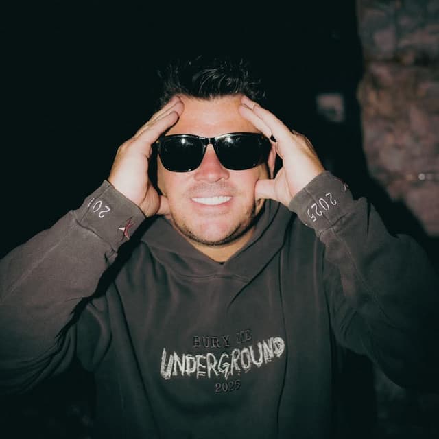 Dee Jay Silver artist profile image