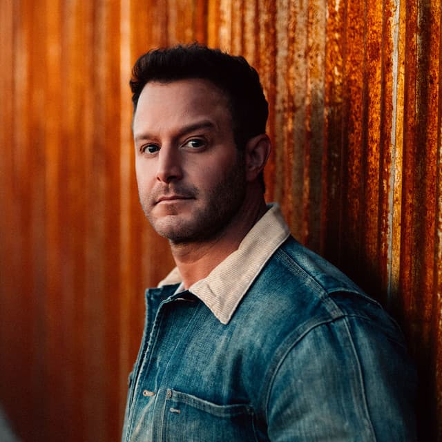 Easton Corbin artist profile image