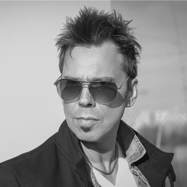 Pablo Perea artist profile image