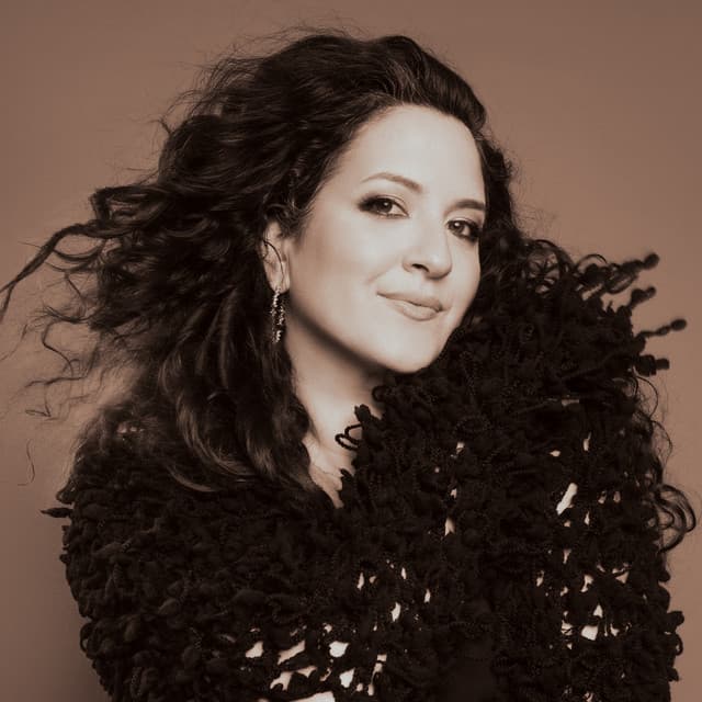 Nicole Zuraitis artist profile image