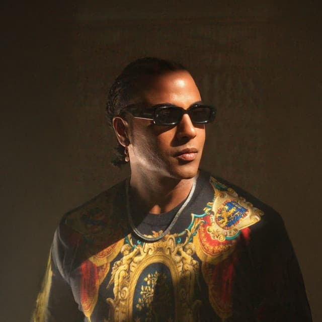 Yotuel artist profile image