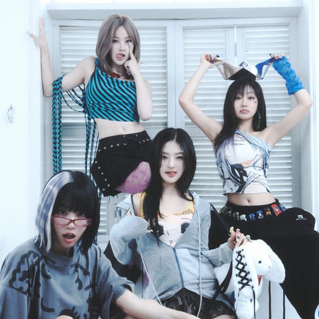 KISS OF LIFE's artist profile image
