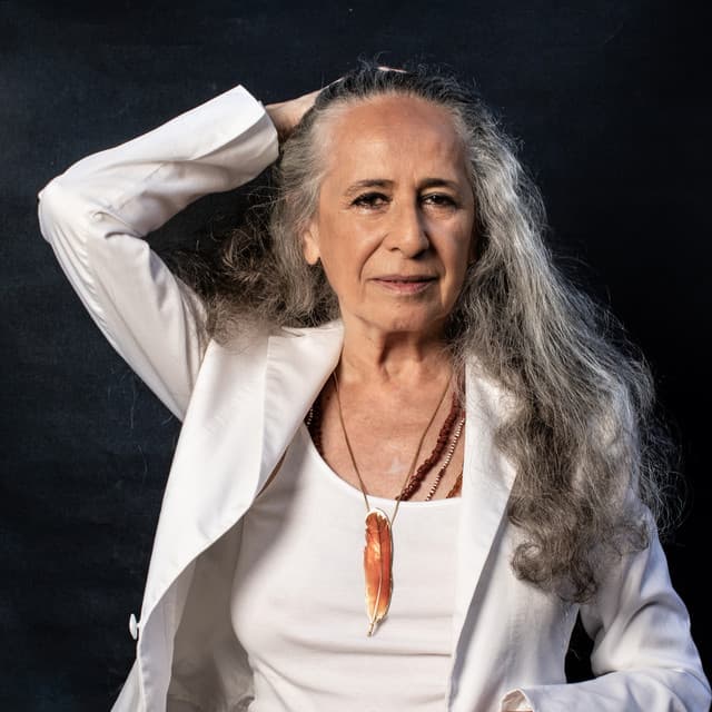 Maria Bethânia artist profile image