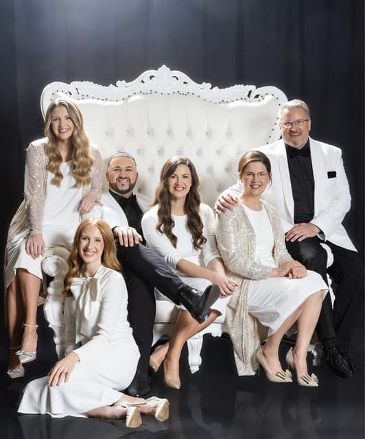 The Collingsworth Family artist profile