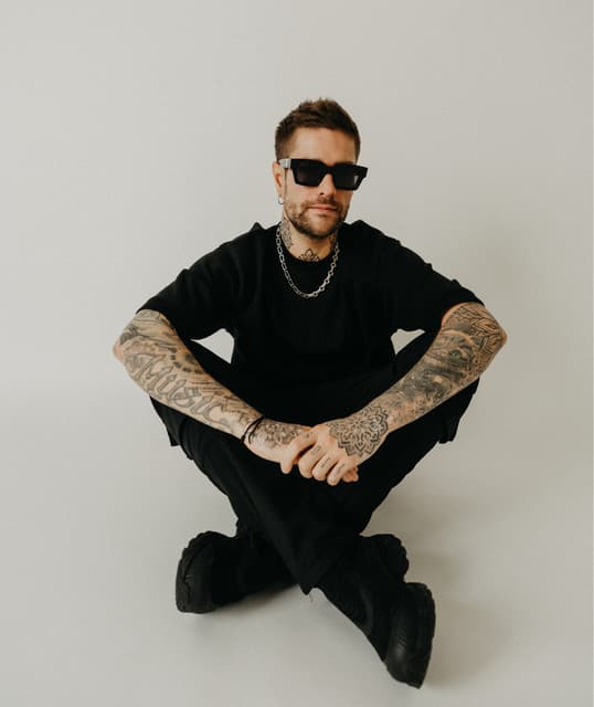 Rafael Cerato artist profile image