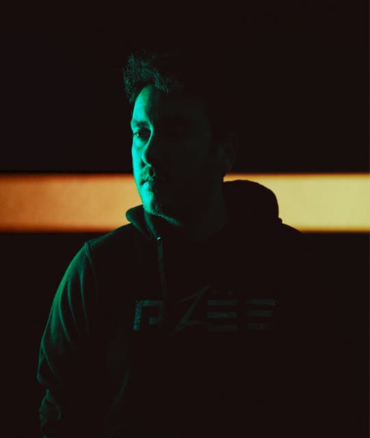 AZËE artist profile image