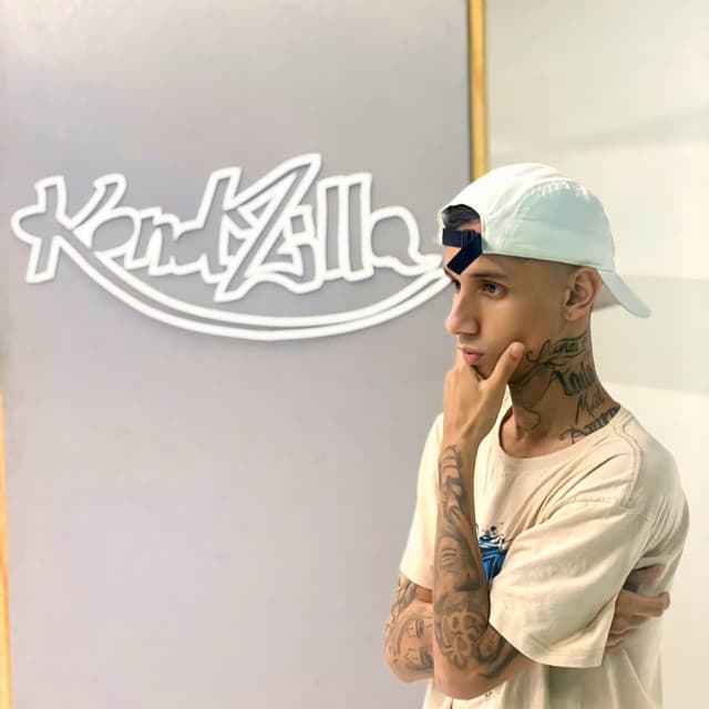 DJ Oliver artist profile image