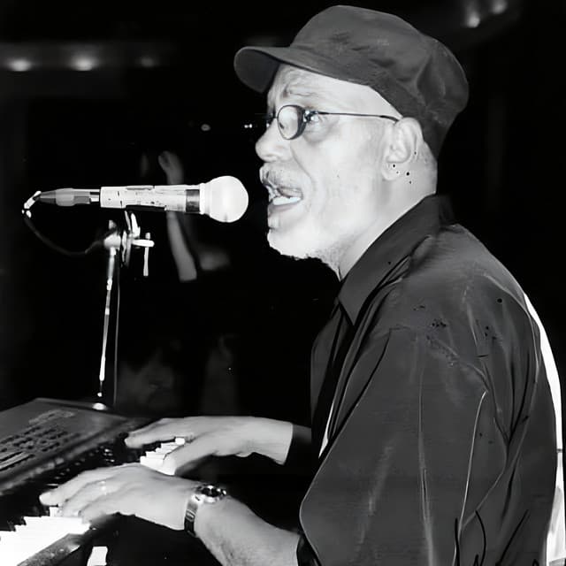 Los Hermanos Lebrón artist profile image