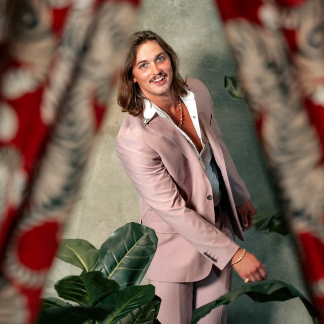 Chandler Walters artist profile