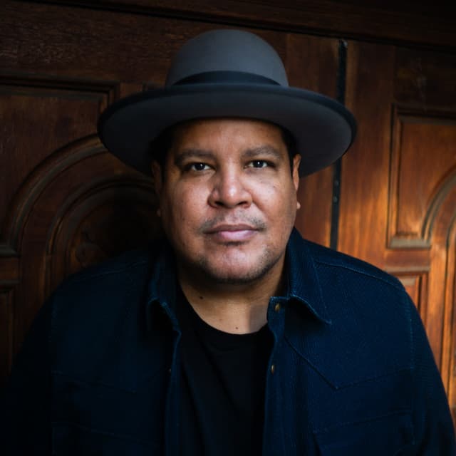 Chris Pierce artist profile