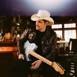 Brad Paisley's artist profile image