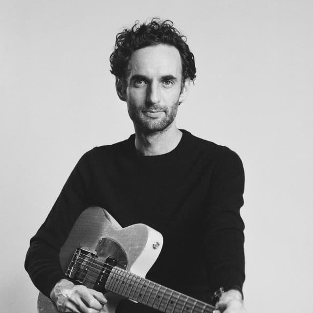 Julian Lage artist profile image