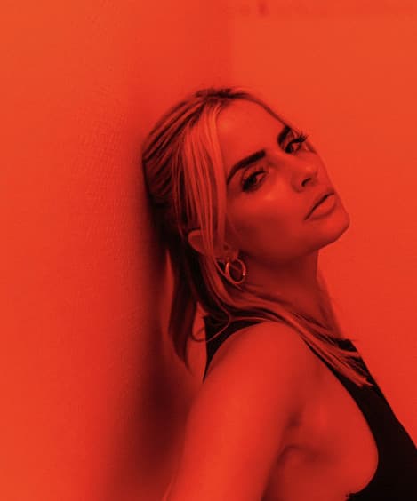 LOVRA artist profile image