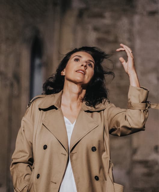 Olivia Belli artist profile image