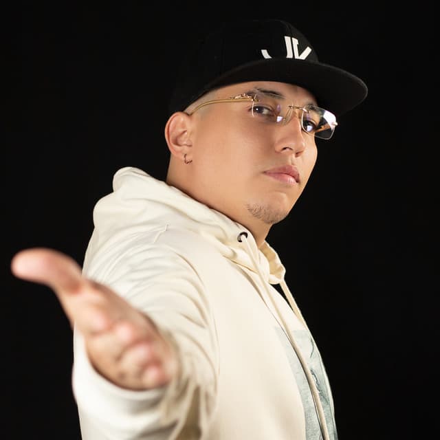 Juan Valencia artist profile image
