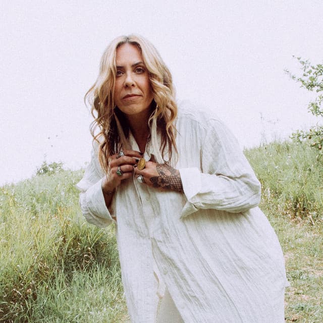 Amanda Rheaume artist profile image