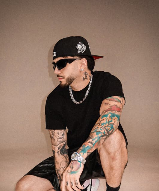 Adrian Nezz artist profile image