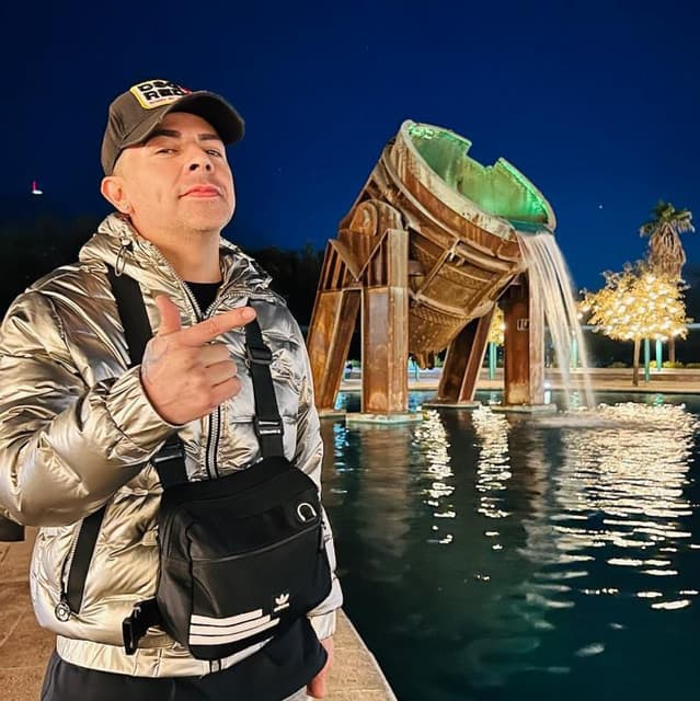 El Tecla artist profile image