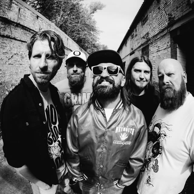 Massive Wagons artist profile