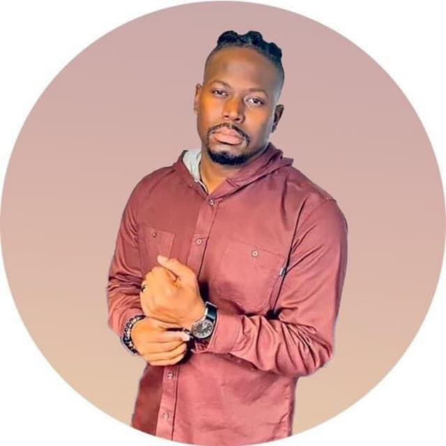 Versatile artist profile image