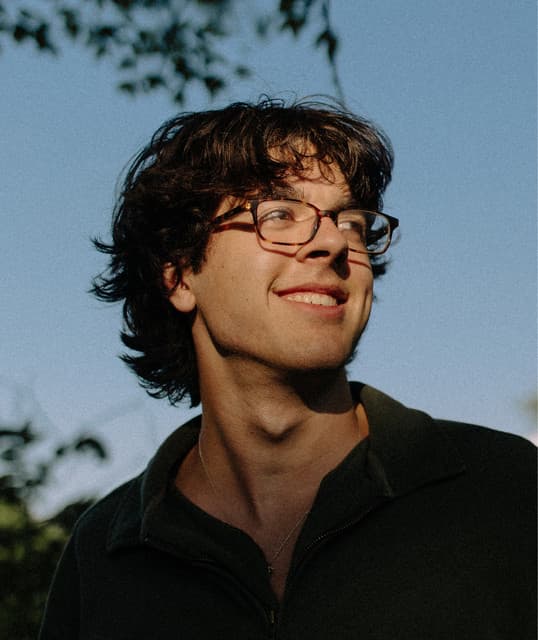 Gabe Quinn artist profile image