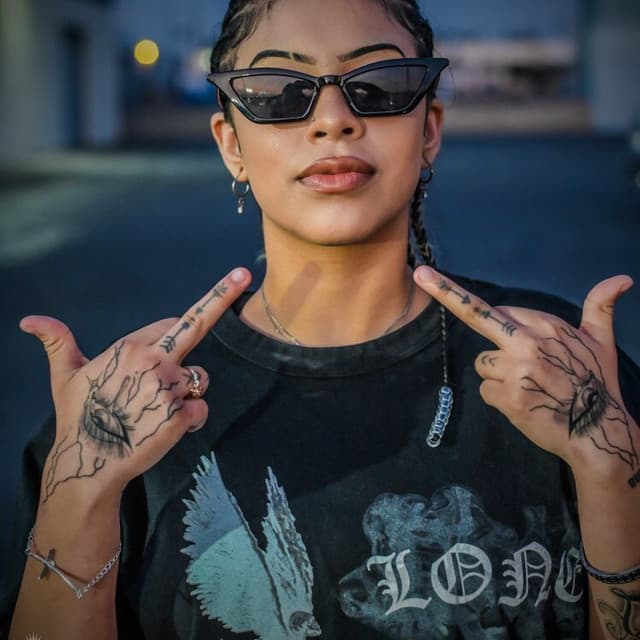 BELLA artist profile image