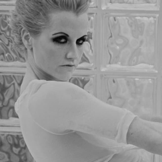 Dolores O'Riordan artist profile image