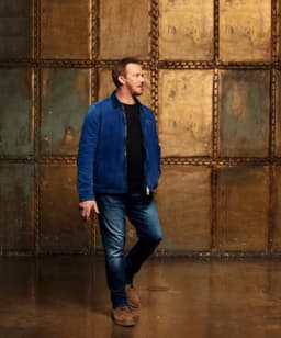 Russell Watson's artist profile image