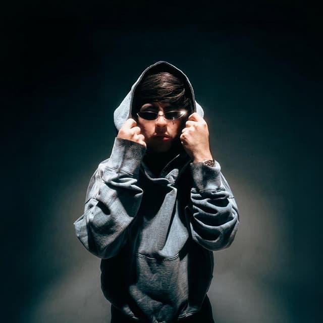 Oscar Maydon artist profile