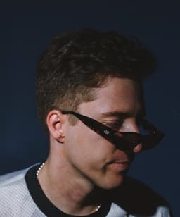 TOBEHONEST's artist profile image