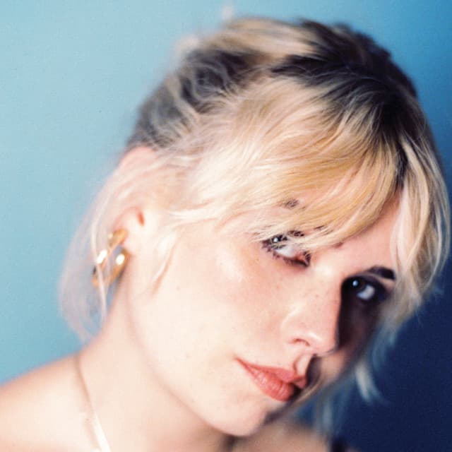 Lily Moore artist profile image