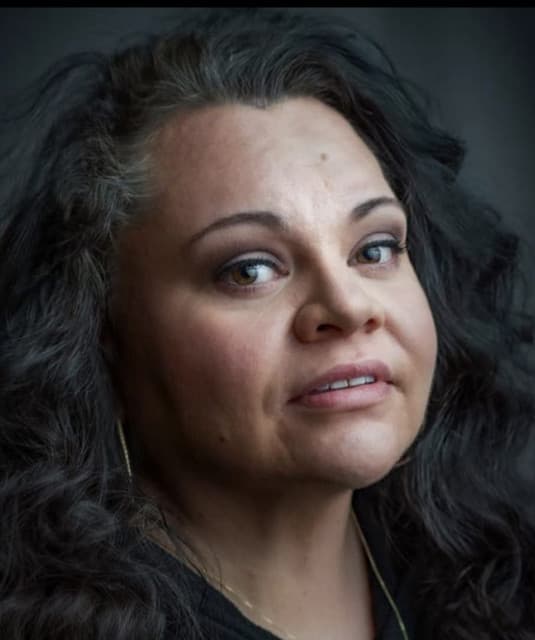 Keala Settle artist profile