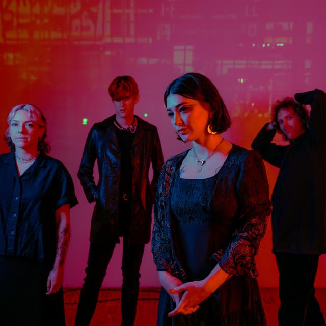 Yumi Zouma artist profile image
