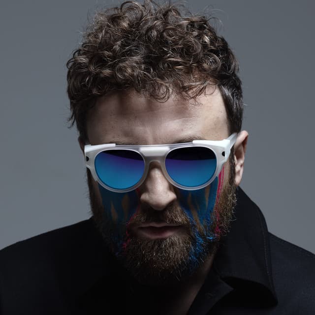 Dargen D'Amico artist profile image